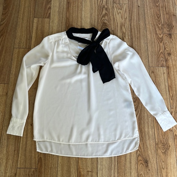 G by Giuliana -🎵BLONDIE LYRIC 🎼White Sheer Blouse w/Bow/Scarf/Tie - Picture 4 of 13